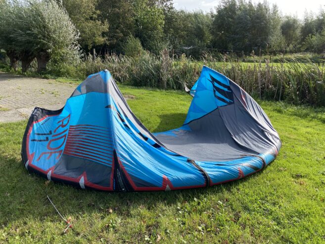 Kiteset Naish te koop (Kite 11m, bar, board