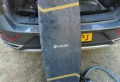 Volledige Kitesurfset (Bar, Board, Pomp, 7 meter, 9 meter, 12 meter).