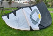 Ozone Vortex 8m Kitesurfing Kite and Bar