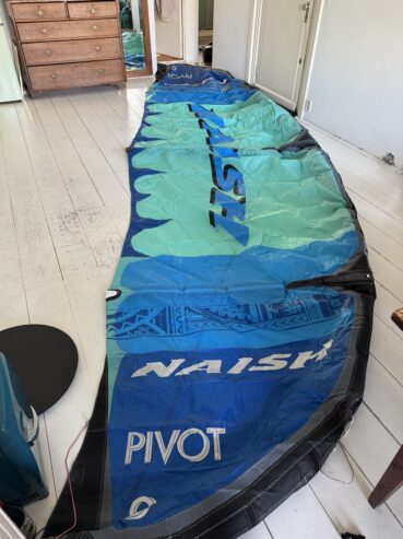 Naish Pivot 2021 – 8m